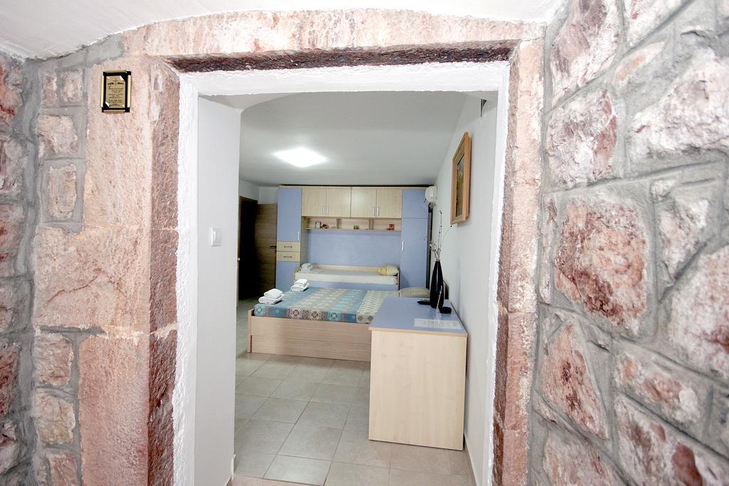 Apartments Pavlovic Petrovac Bagian luar foto