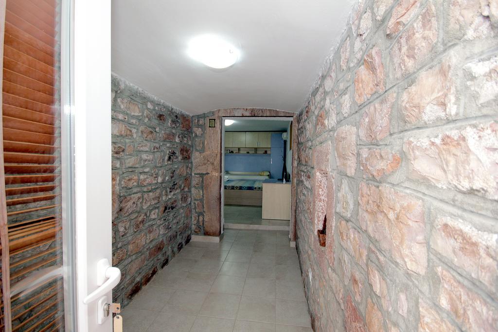 Apartments Pavlovic Petrovac Bagian luar foto